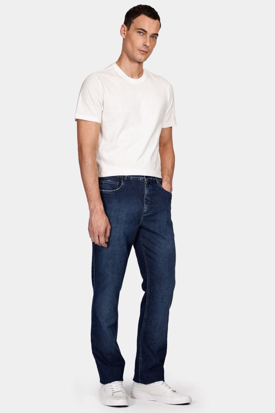 Calça Jeans Regular Intense Stonado Azul Escuro — foto 2 de 5