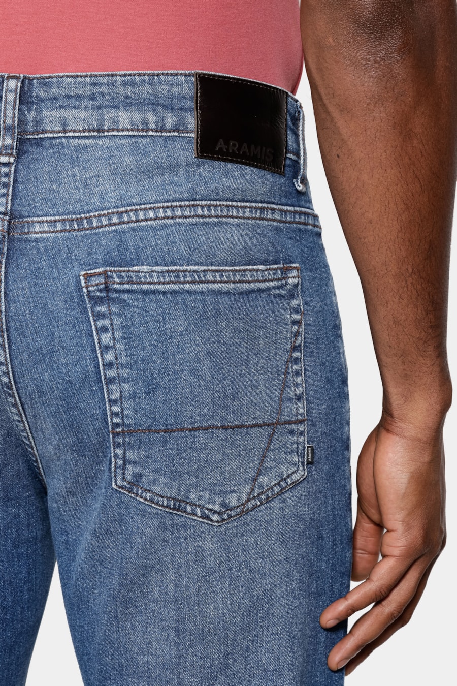 Calça Jeans Regular Intense Stone Azul Medio — foto 4 de 6