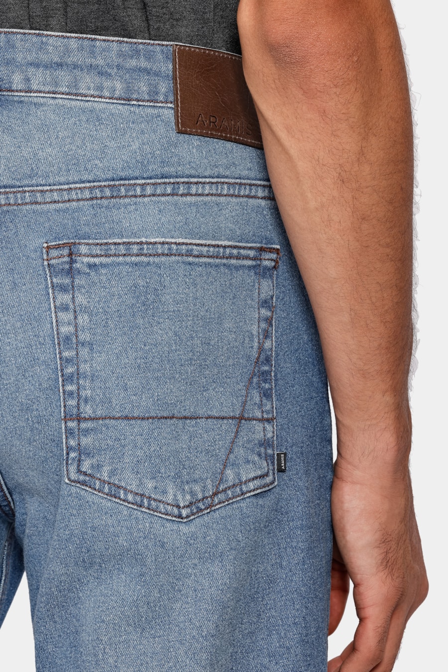 Calça Jeans Regular Média Vintage Azul Médio — foto 4 de 5