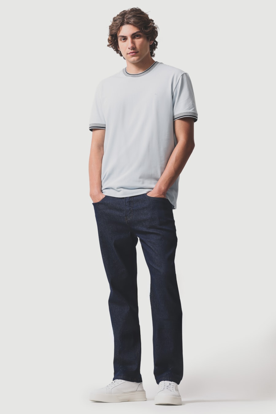 Calça Jeans Regular Repreve Azul Escuro — foto 2 de 5