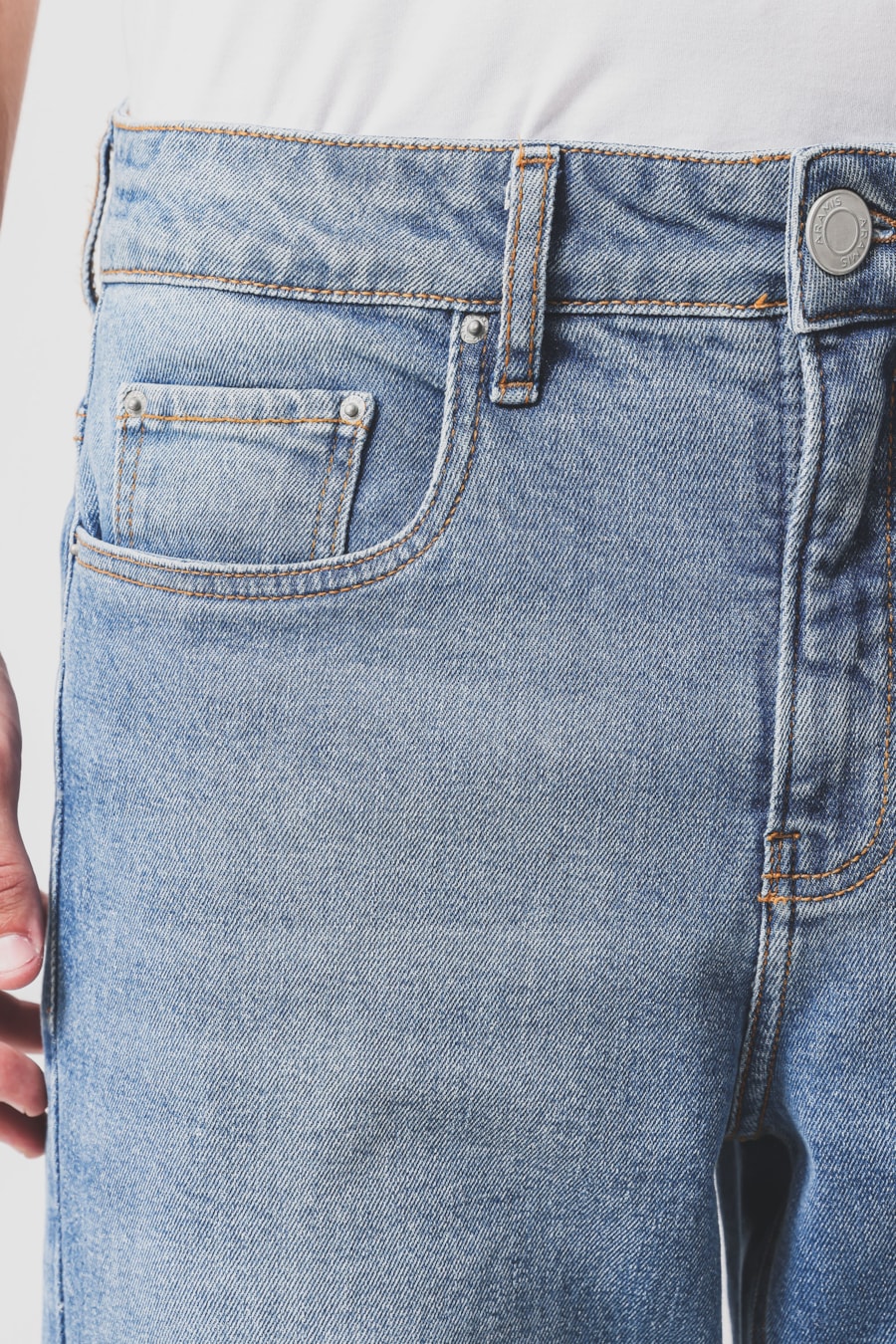 Calça Jeans Regular Stonado Médio Azul Medio — foto 3 de 6