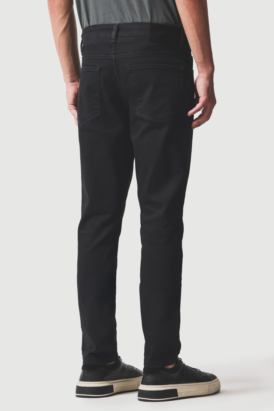 Calça Jeans Skinny Amaciada Black Preto — foto 4 de 5