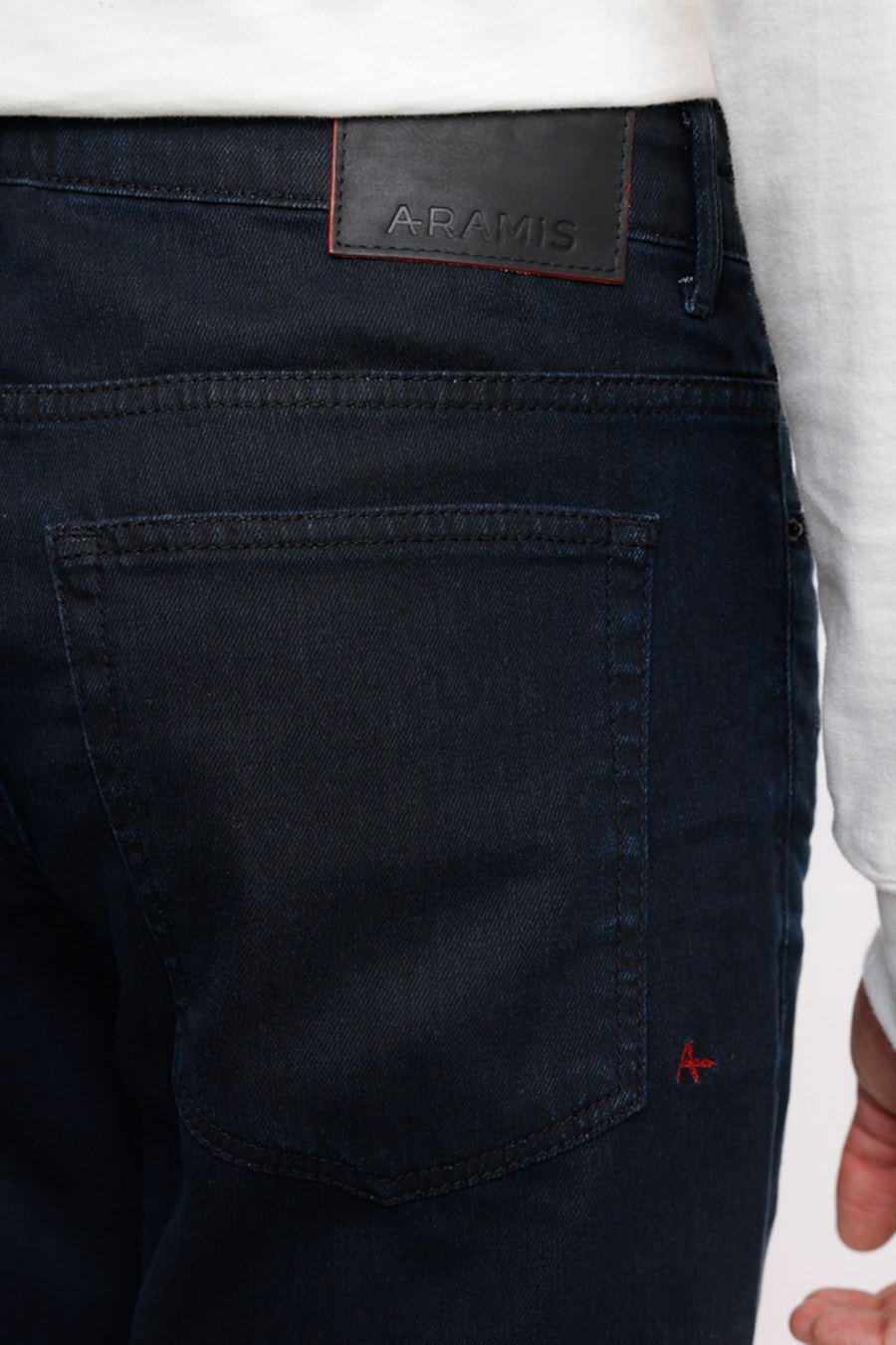 Calça Jeans Skinny Red Intense Resinada Azul Escuro — foto 2 de 3