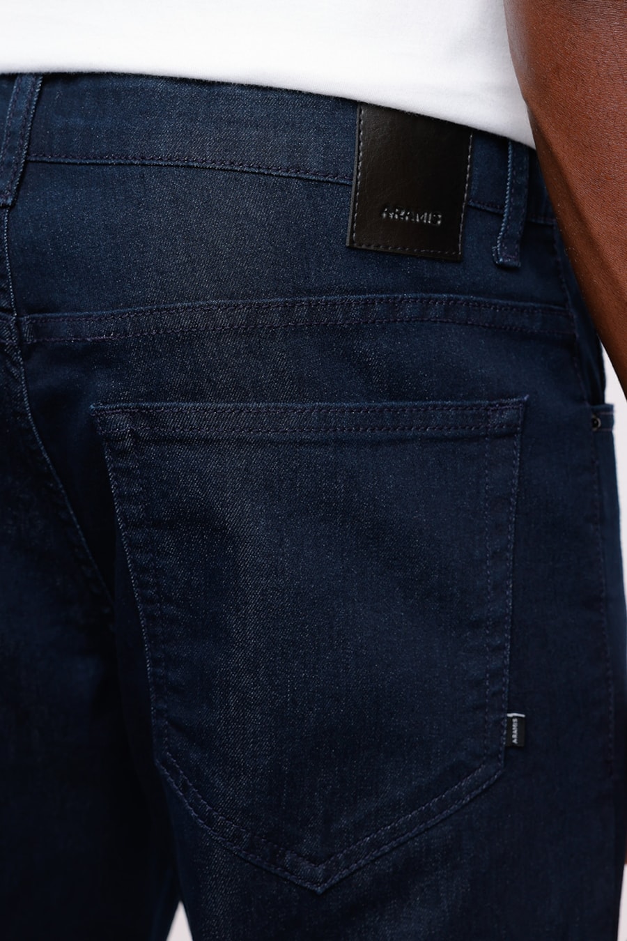 Calça Jeans Slim Blue Black Azul Escuro — foto 2 de 3