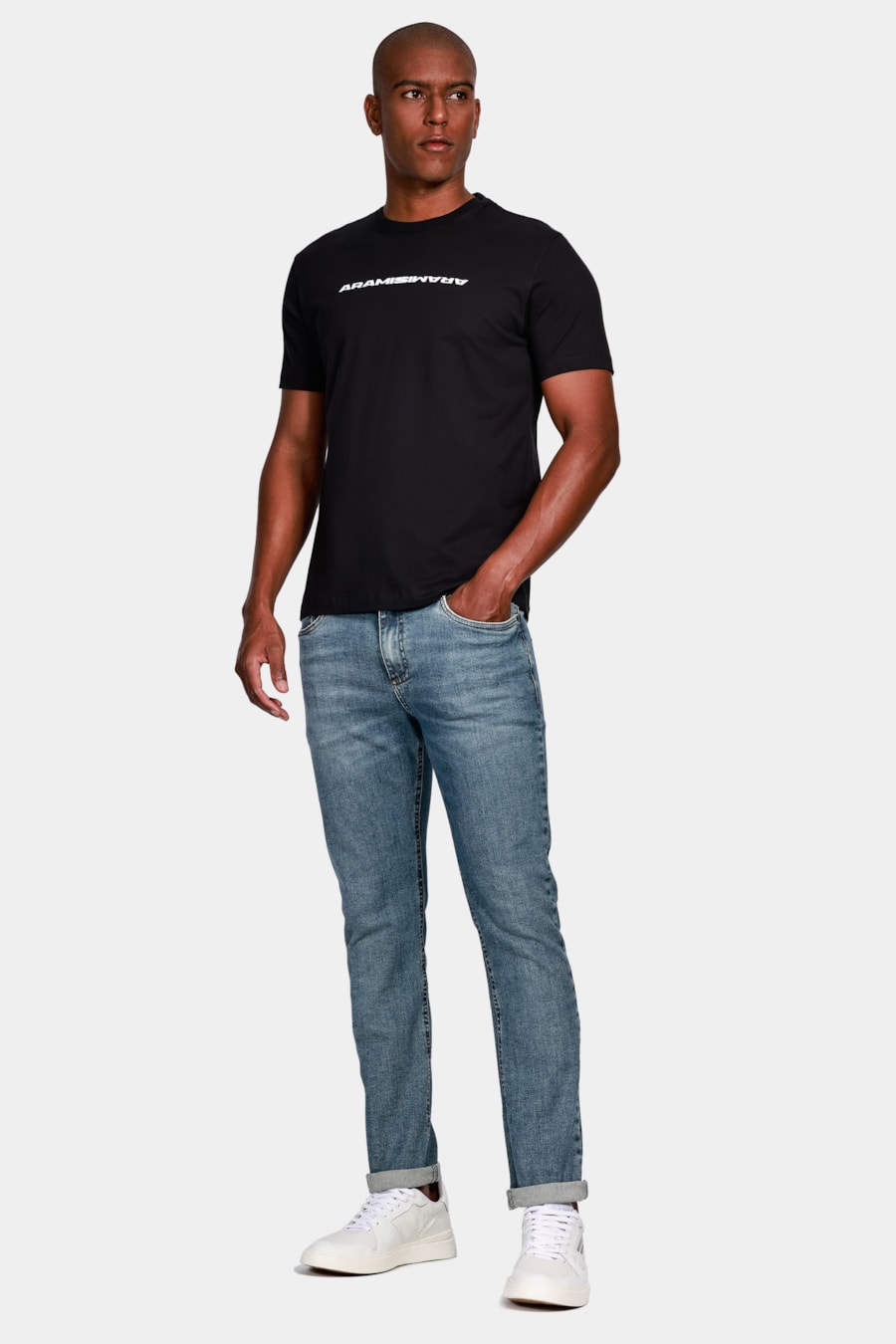 Calça Jeans Slim Escura Estonada Azul Escuro — foto 2 de 5