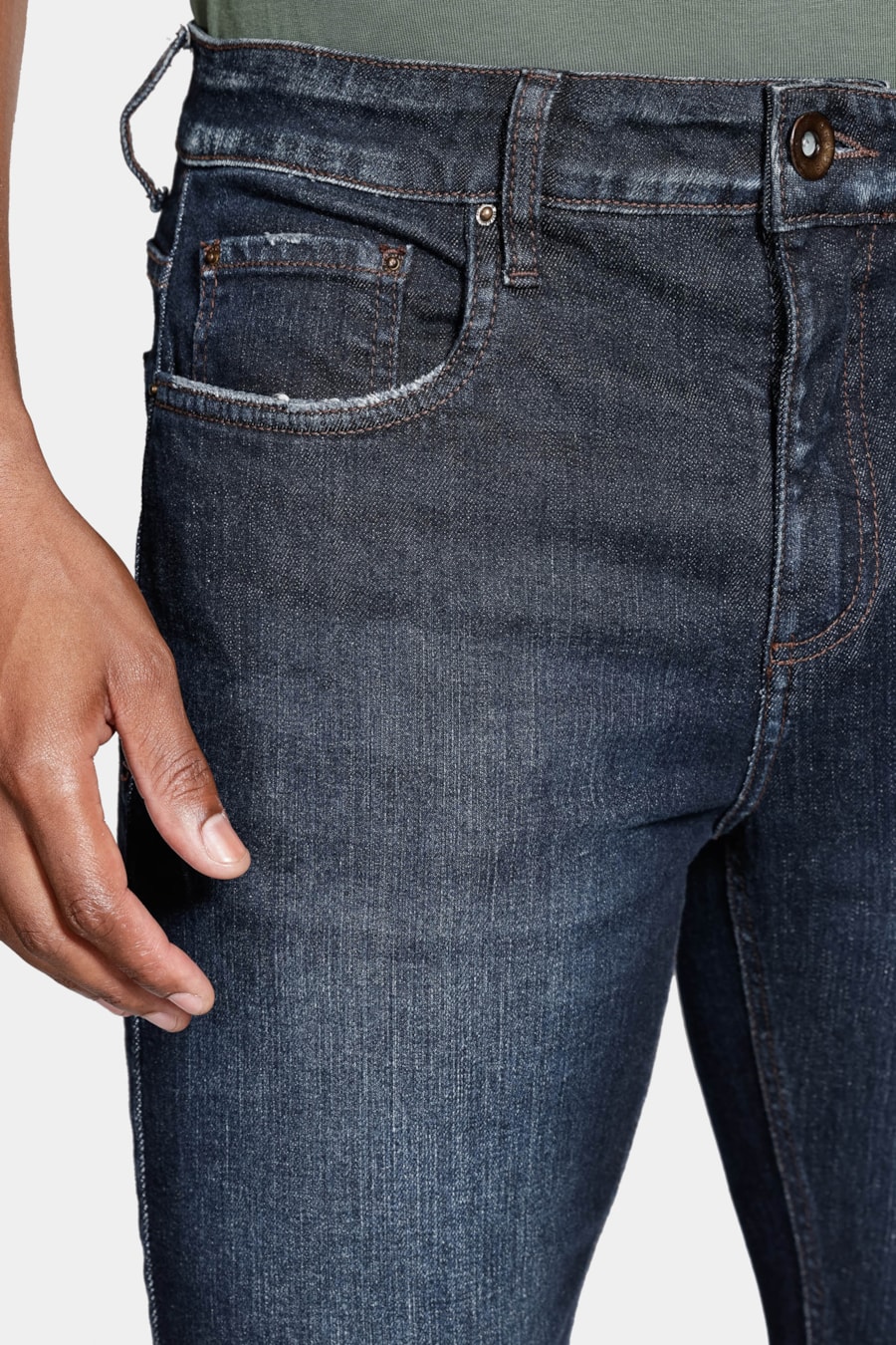 Calça Jeans Slim Escura Intense Azul Escuro — foto 3 de 5
