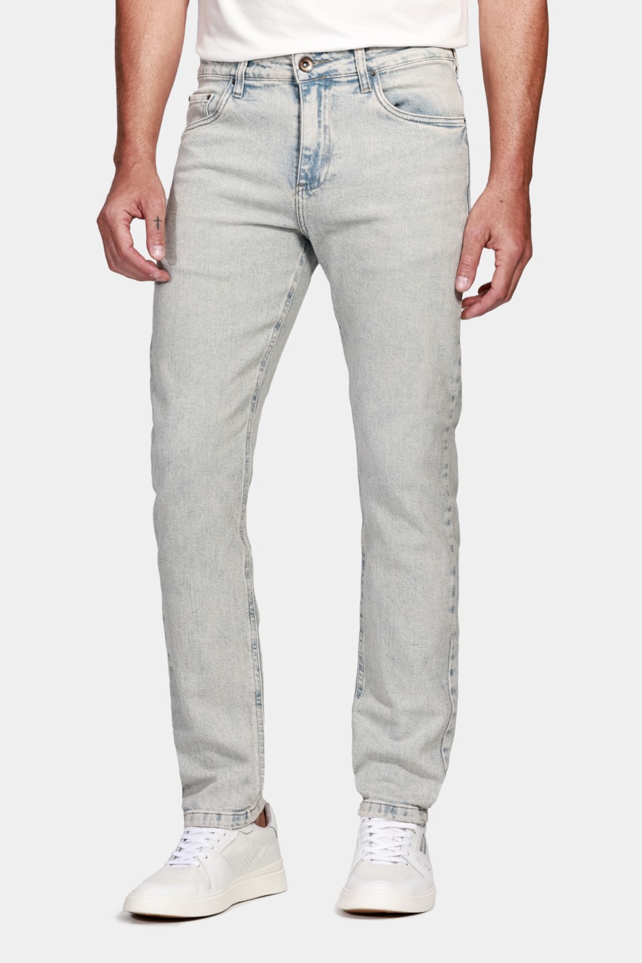Calça Jeans Slim Vintage Delave Azul Claro — foto 1 de 5