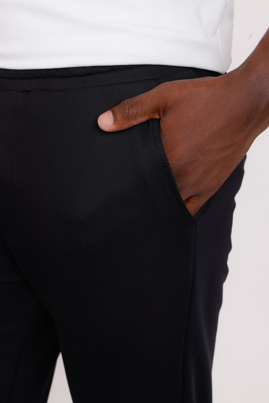 Calça Jogger Moletom Poliamida Preto — foto 3 de 6
