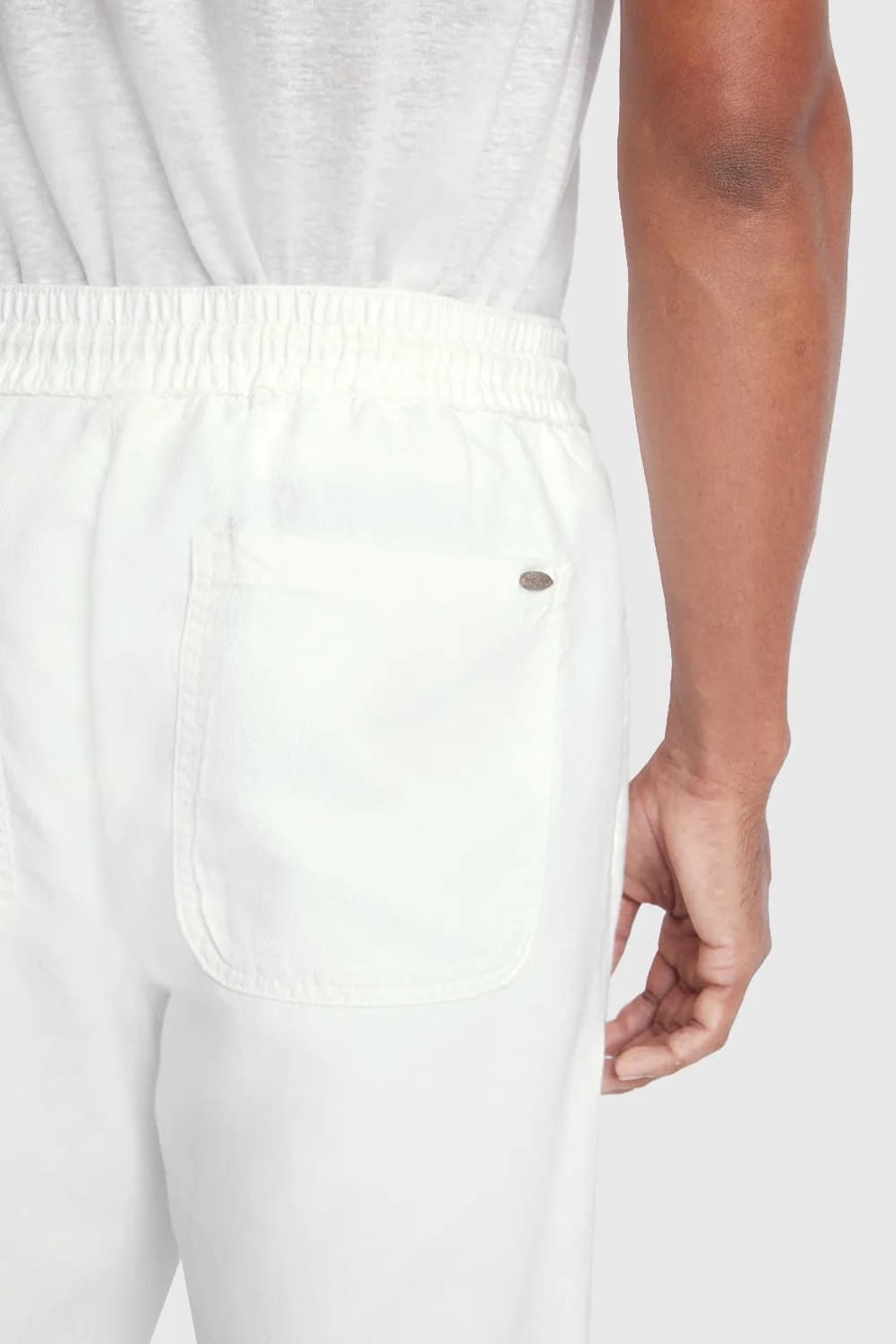 Calça Jooger Ampla Resort Canhamo Off White — foto 4 de 5