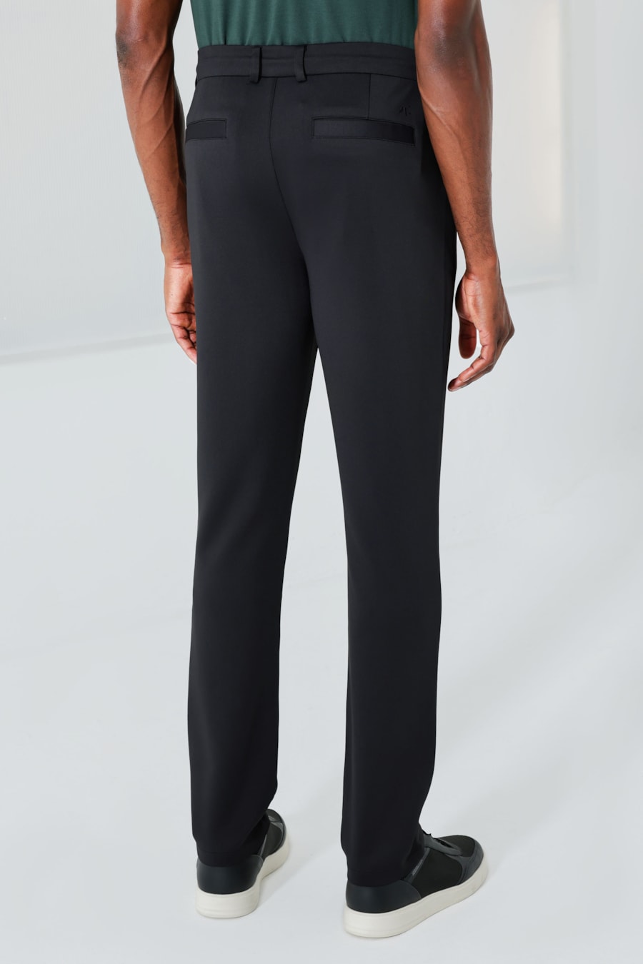 Calça Scuba Super Slim Elástico Lateral Preto — foto 5 de 6