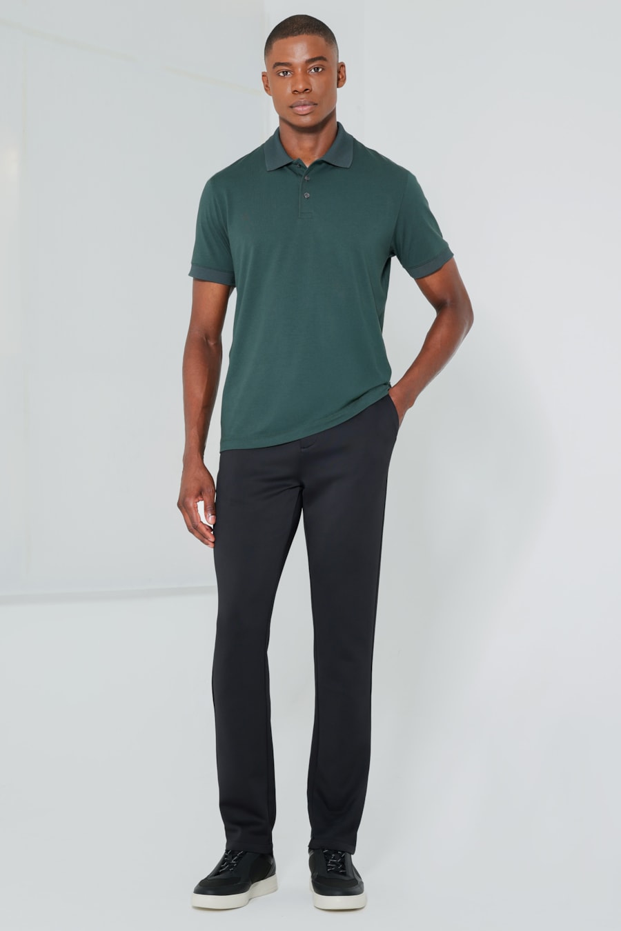 Calça Scuba Super Slim Elástico Lateral Preto — foto 2 de 6