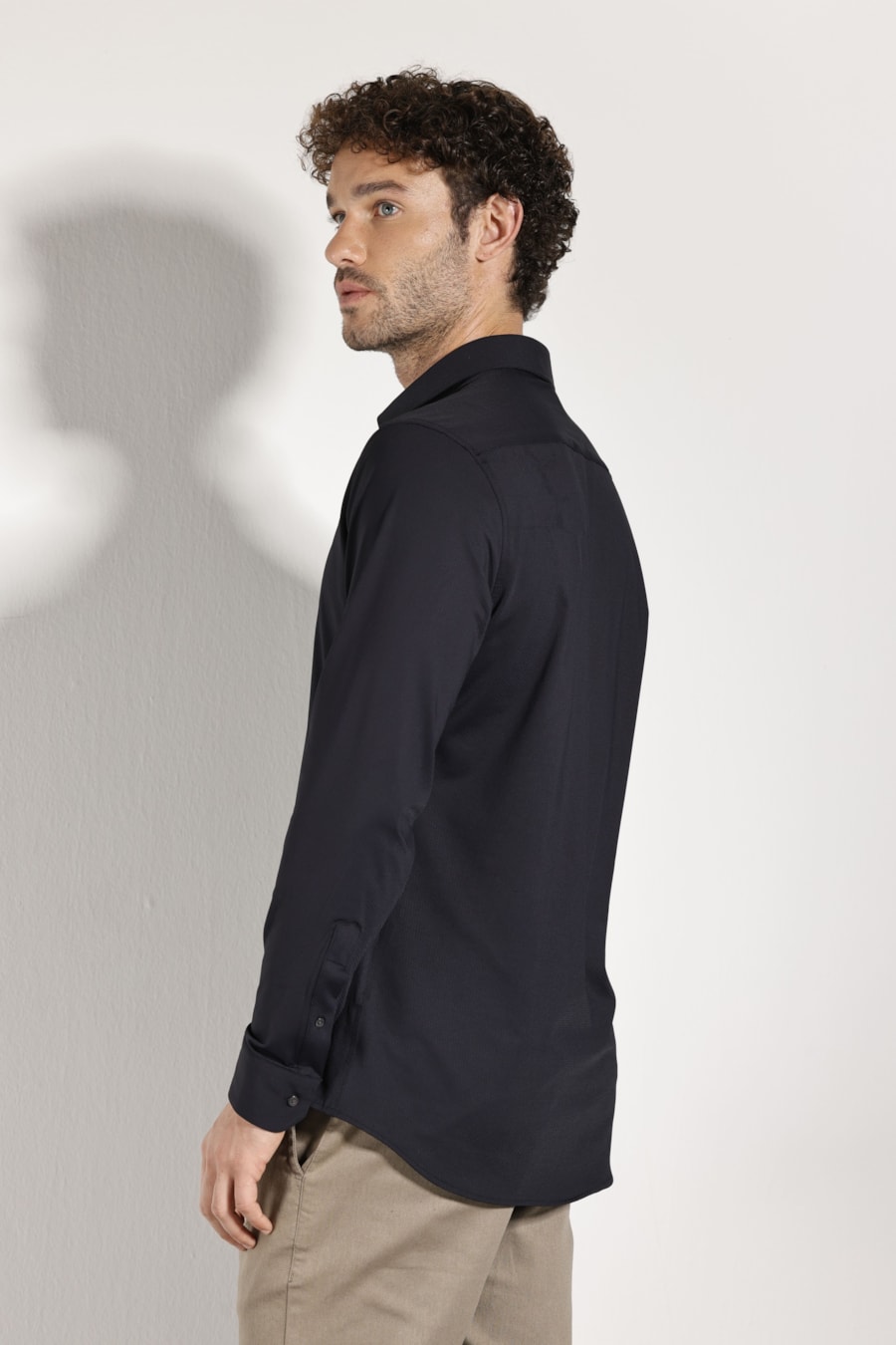 Camisa Bold Manga Longa Preto — foto 3 de 4