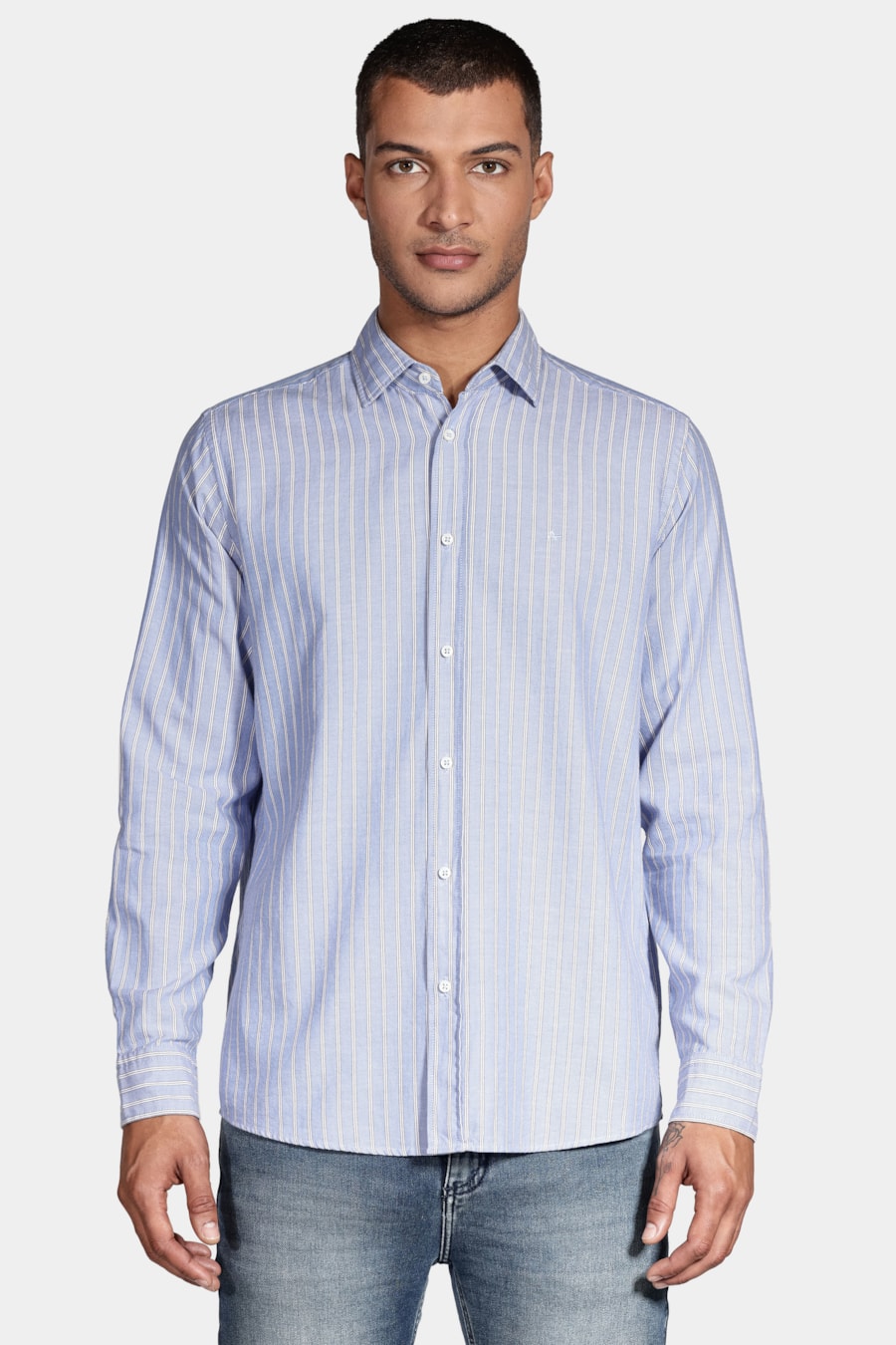 Camisa Listrada Manga Longa Azul Claro Com Branco — foto 1 de 5