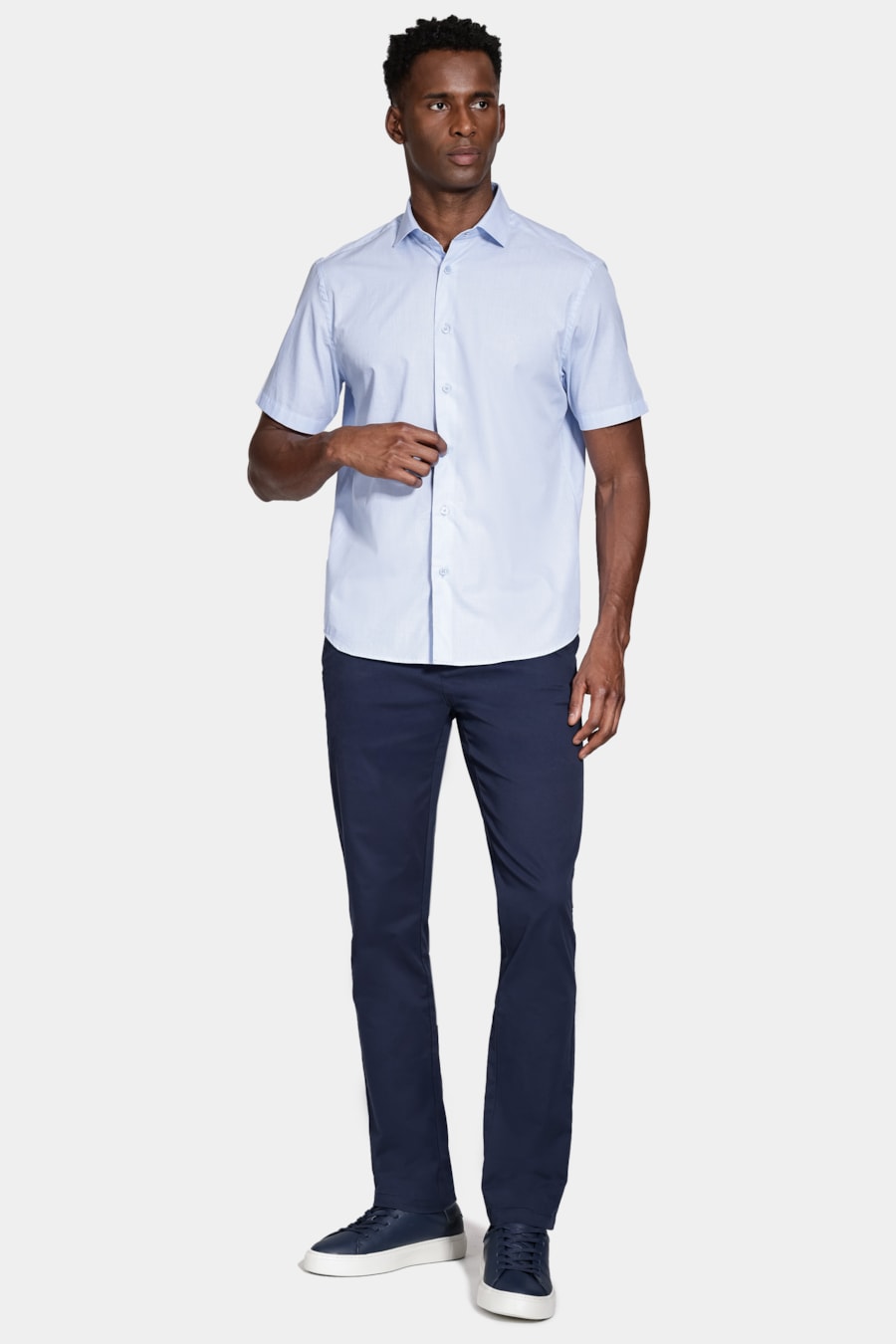 Camisa Manga Curta Algodão Regular Azul Claro — foto 2 de 6
