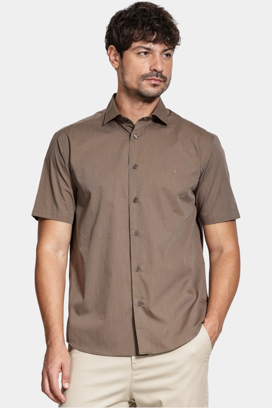 Camisa Manga Curta Algodão Regular Verde Militar — foto 1 de 6