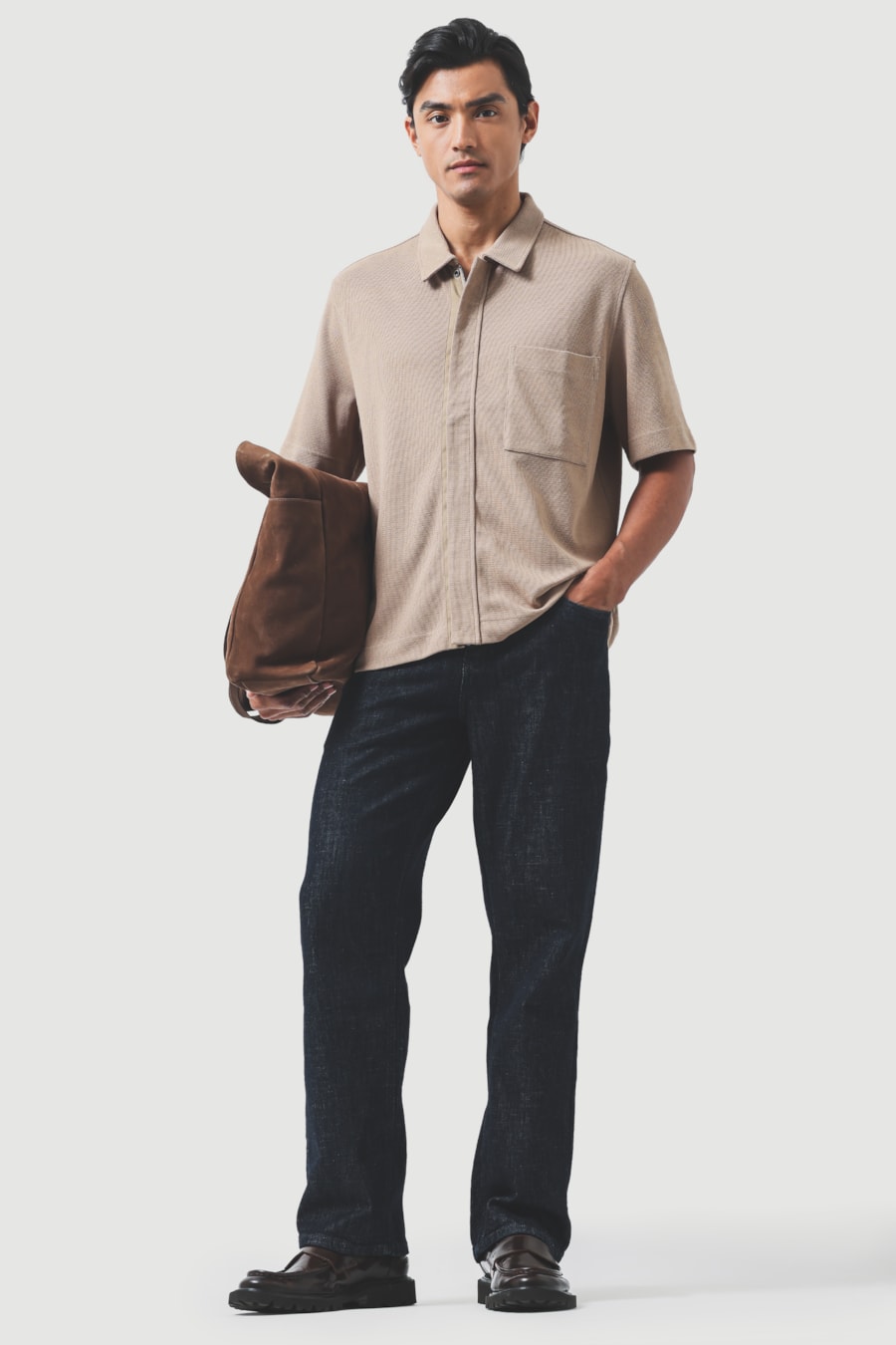 Camisa Manga Curta Box Com Zíper Caqui — foto 2 de 7