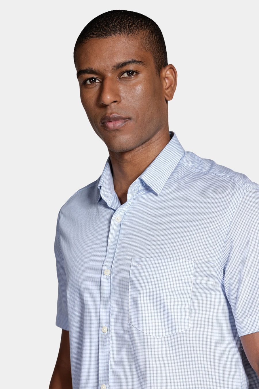 Camisa Manga Curta Micro Xadrez Branco Com Azul — foto 3 de 6