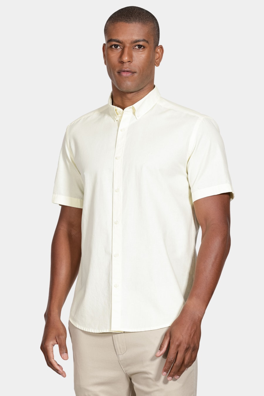 Camisa Manga Curta Move Slim Oxford Button Down Copan Amarelo Claro — foto 1 de 5