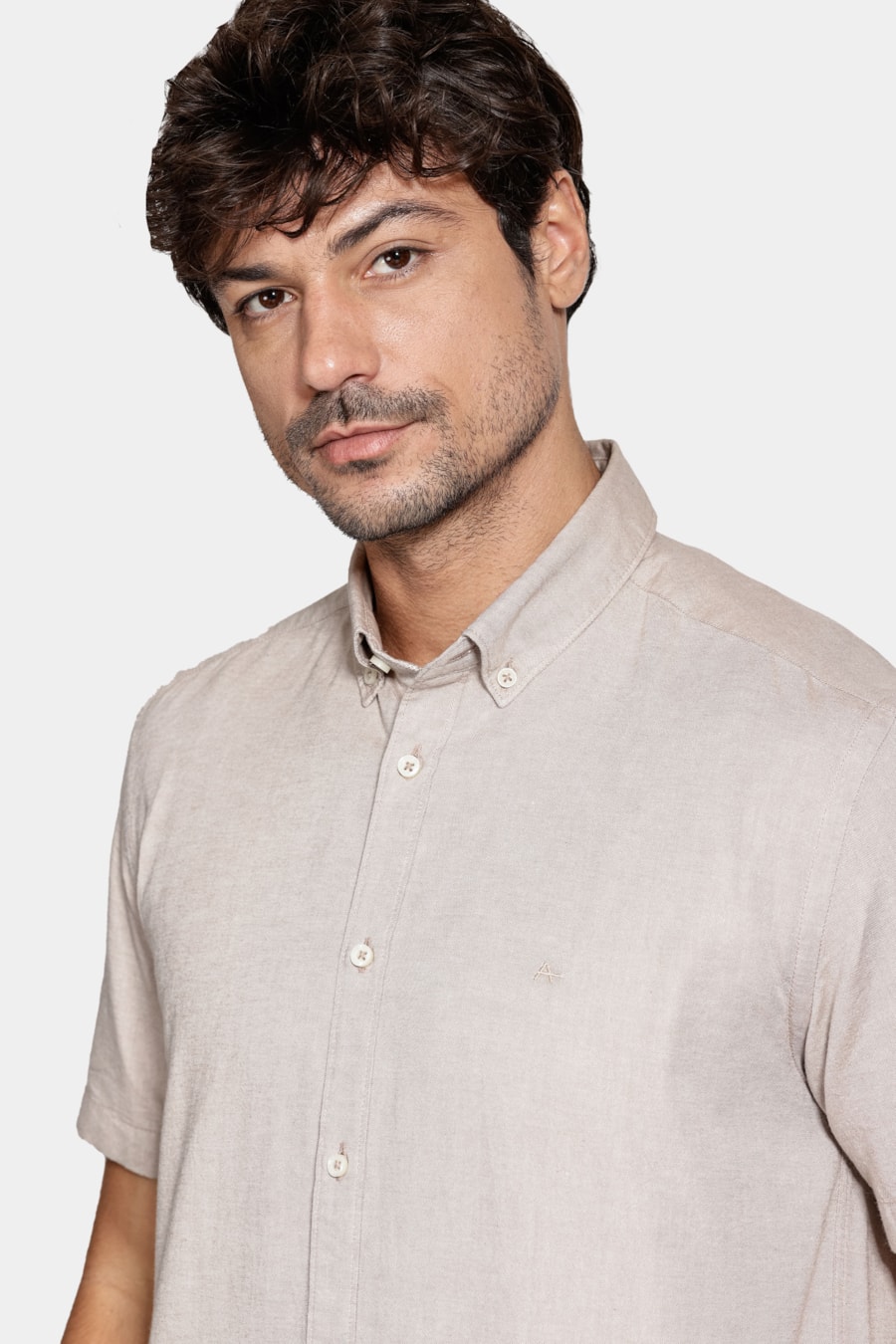 Camisa Manga Curta Oxford Castor — foto 3 de 5