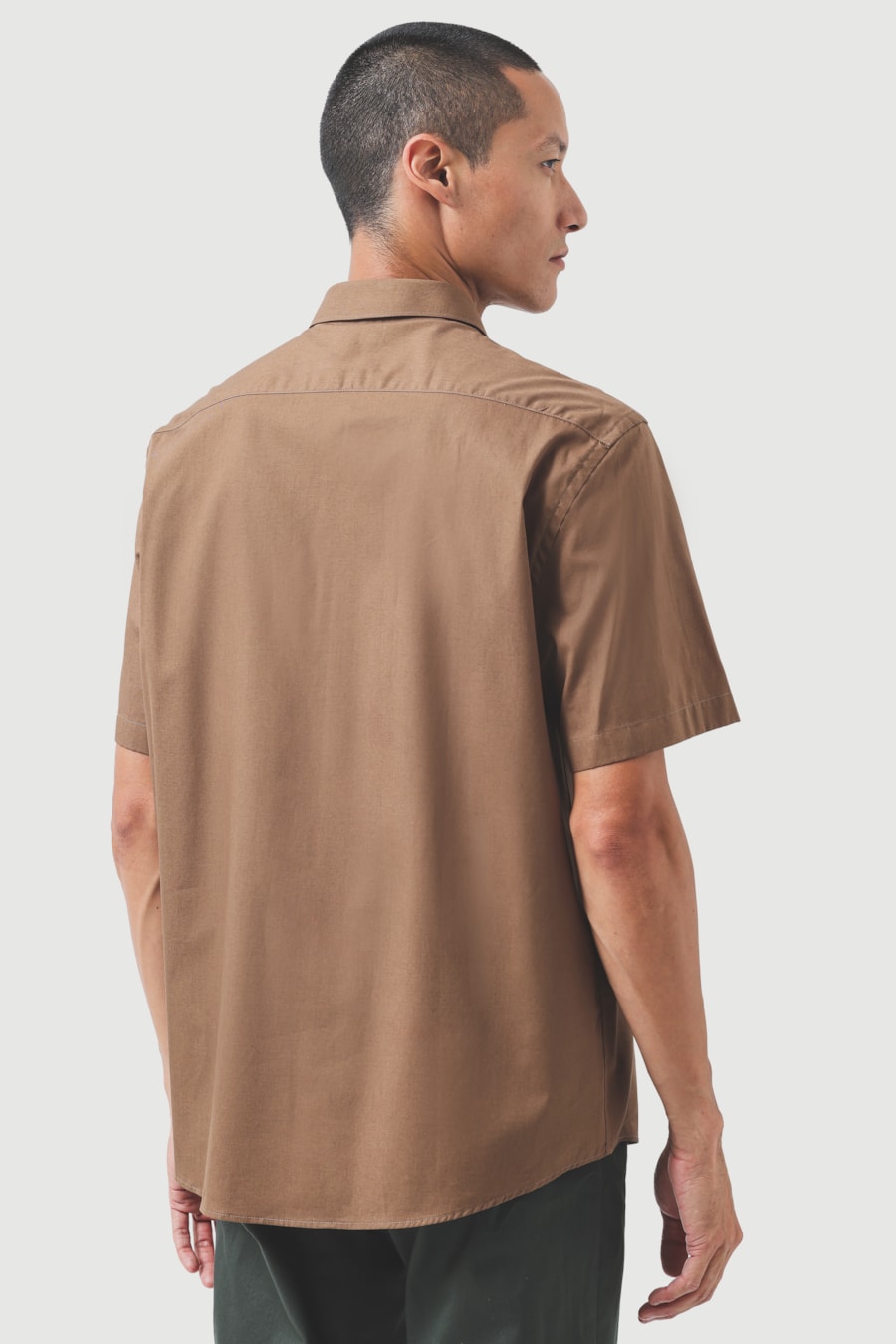Camisa Manga Curta Regular Algodão Lisa Damero Castor — foto 4 de 6