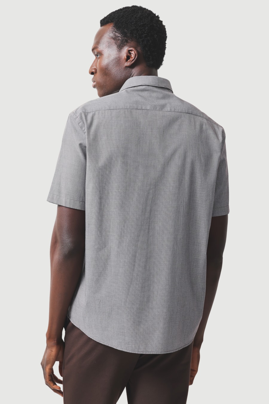 Camisa Manga Curta Regular Algodão Micro Xadrez Café C/ Branco — foto 4 de 6