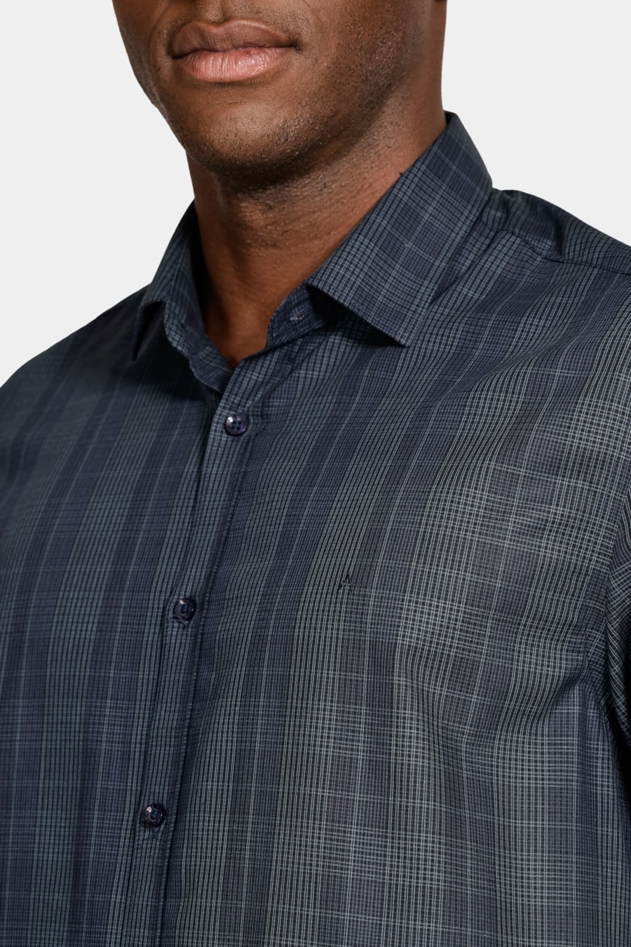 Camisa Manga Curta Regular Algodão Xadrez Preto C/Cinza — foto 3 de 6