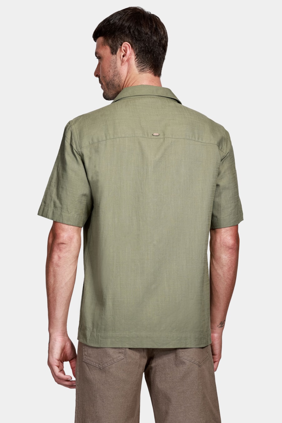Camisa Manga Curta Regular Ampla Com Bolsos Verde — foto 6 de 7