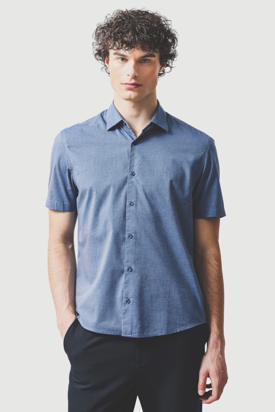 Camisa Manga Curta Regular Fil a Fil Antilia Azul Forte — foto 1 de 6