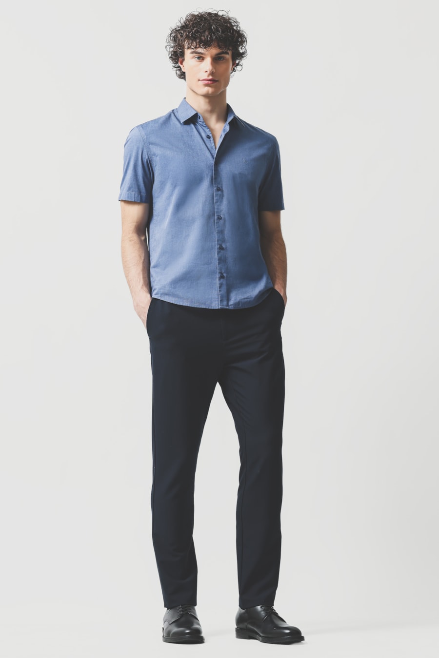 Camisa Manga Curta Regular Fil a Fil Antilia Azul Forte — foto 2 de 6