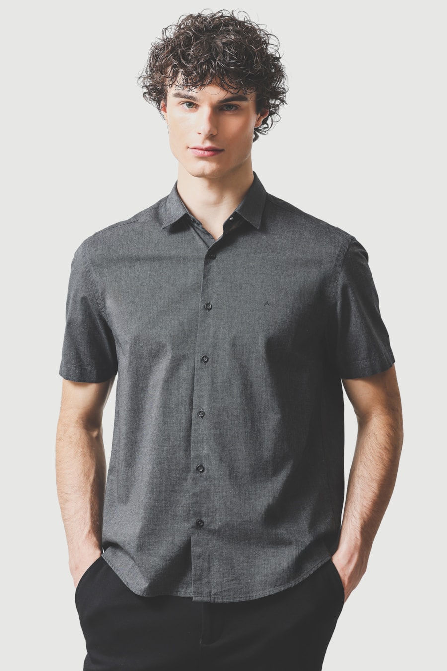 Camisa Manga Curta Regular Fil a Fil Antilia Preto — foto 1 de 6