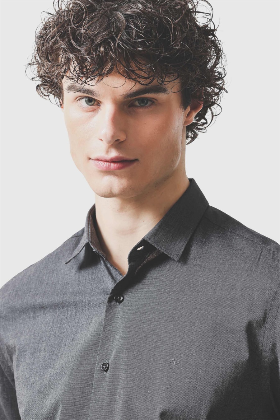 Camisa Manga Curta Regular Fil a Fil Antilia Preto — foto 3 de 6