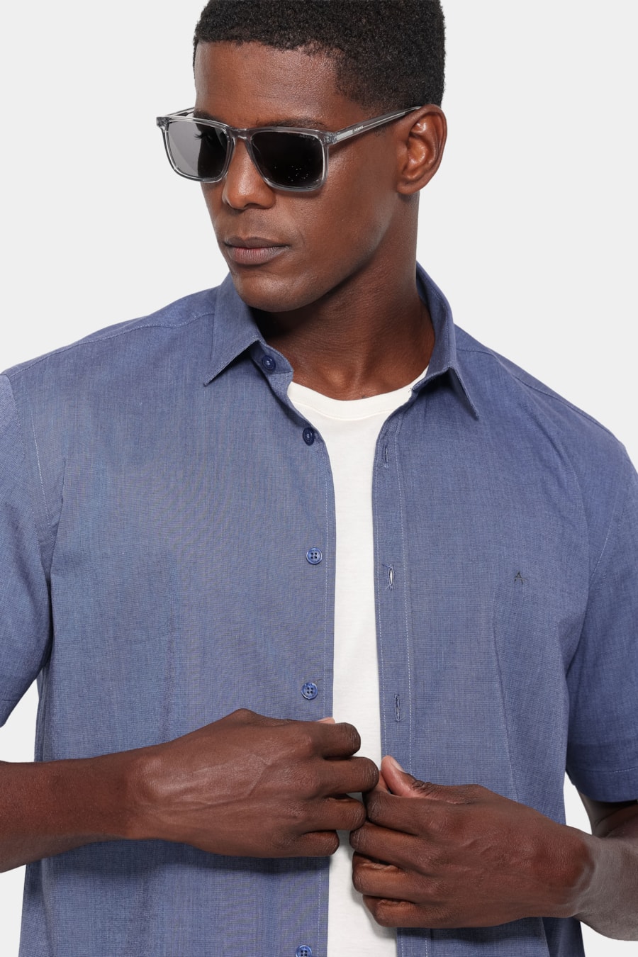 Camisa Manga Curta Regular Fil a Fil Span Marinho — foto 3 de 6