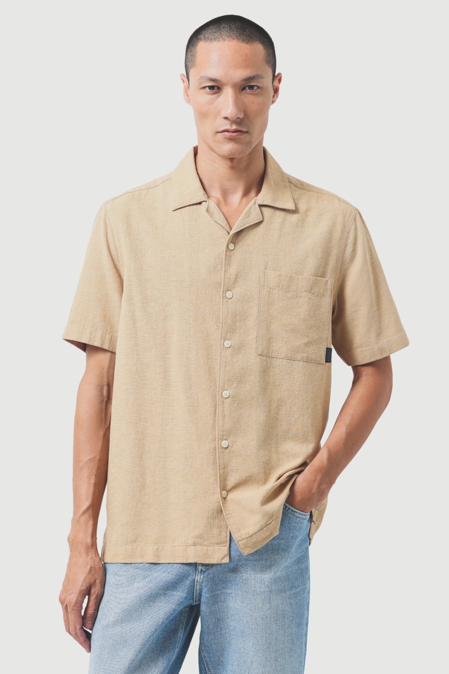 Camisa Manga Curta Regular Flamê Jacquard Caqui — foto 1 de 7