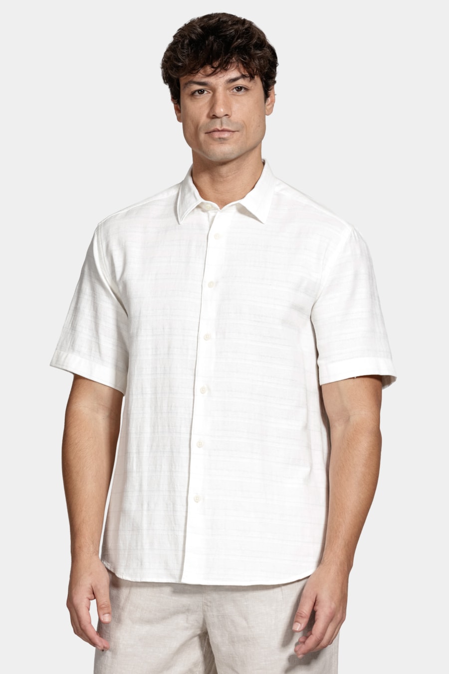 Camisa Manga Curta Regular Flamê Listrado Off White/Azul Claro — foto 1 de 6