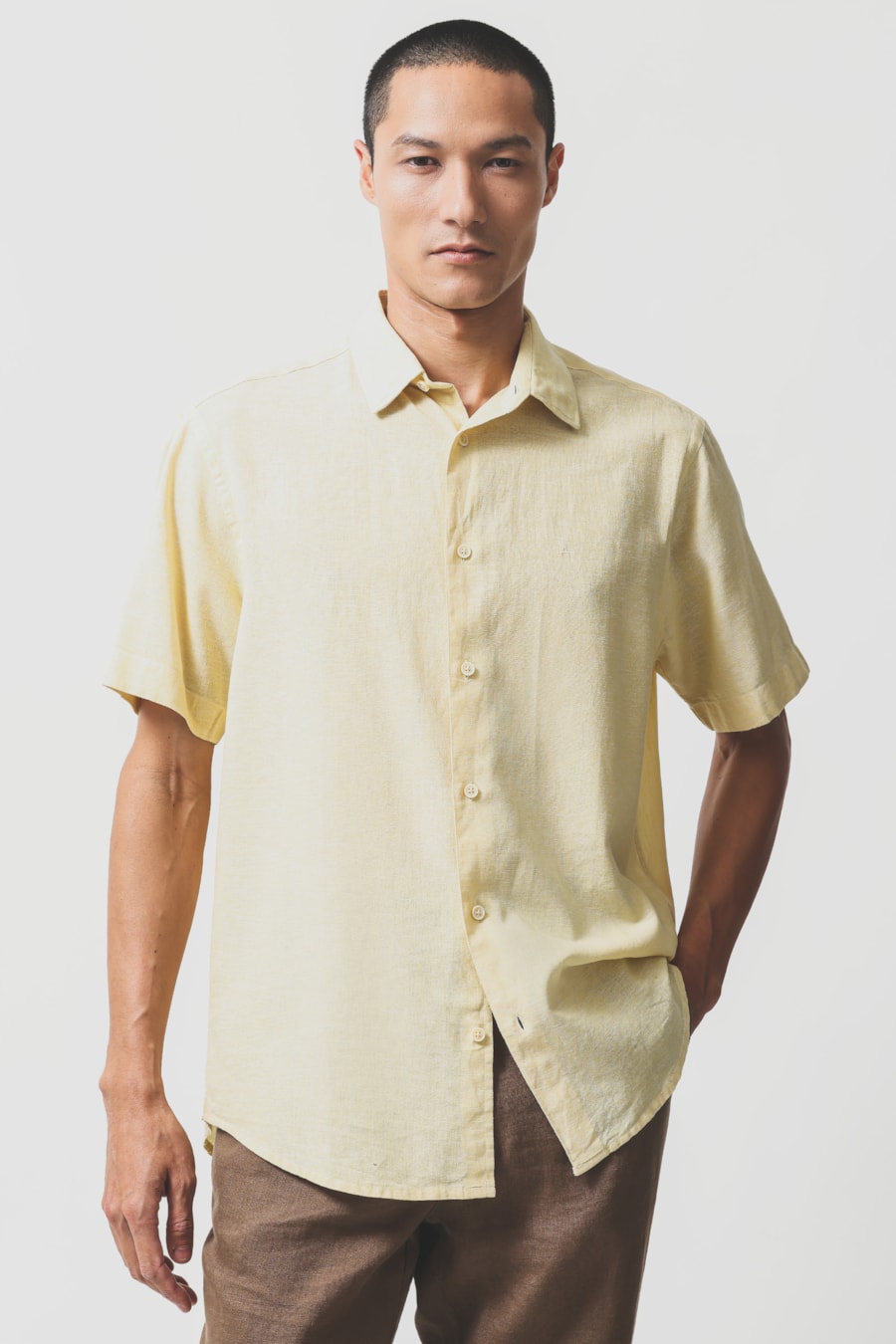 Camisa Manga Curta Regular Linho Algodao Surat Amarelo — foto 1 de 6