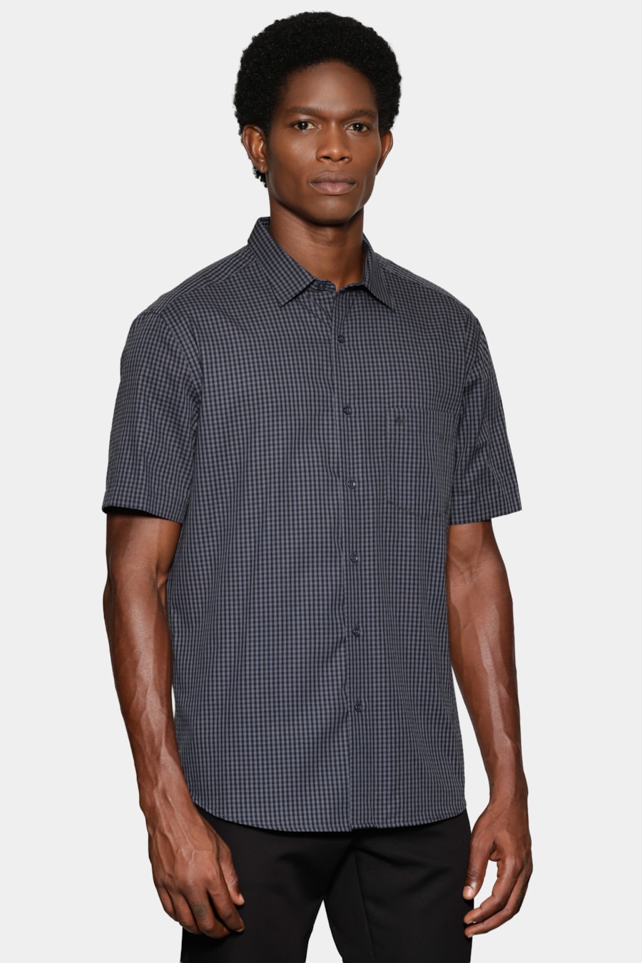 Camisa Manga Curta Regular Micro Xadrez Damero Azul Medio C/ Preto — foto 1 de 6