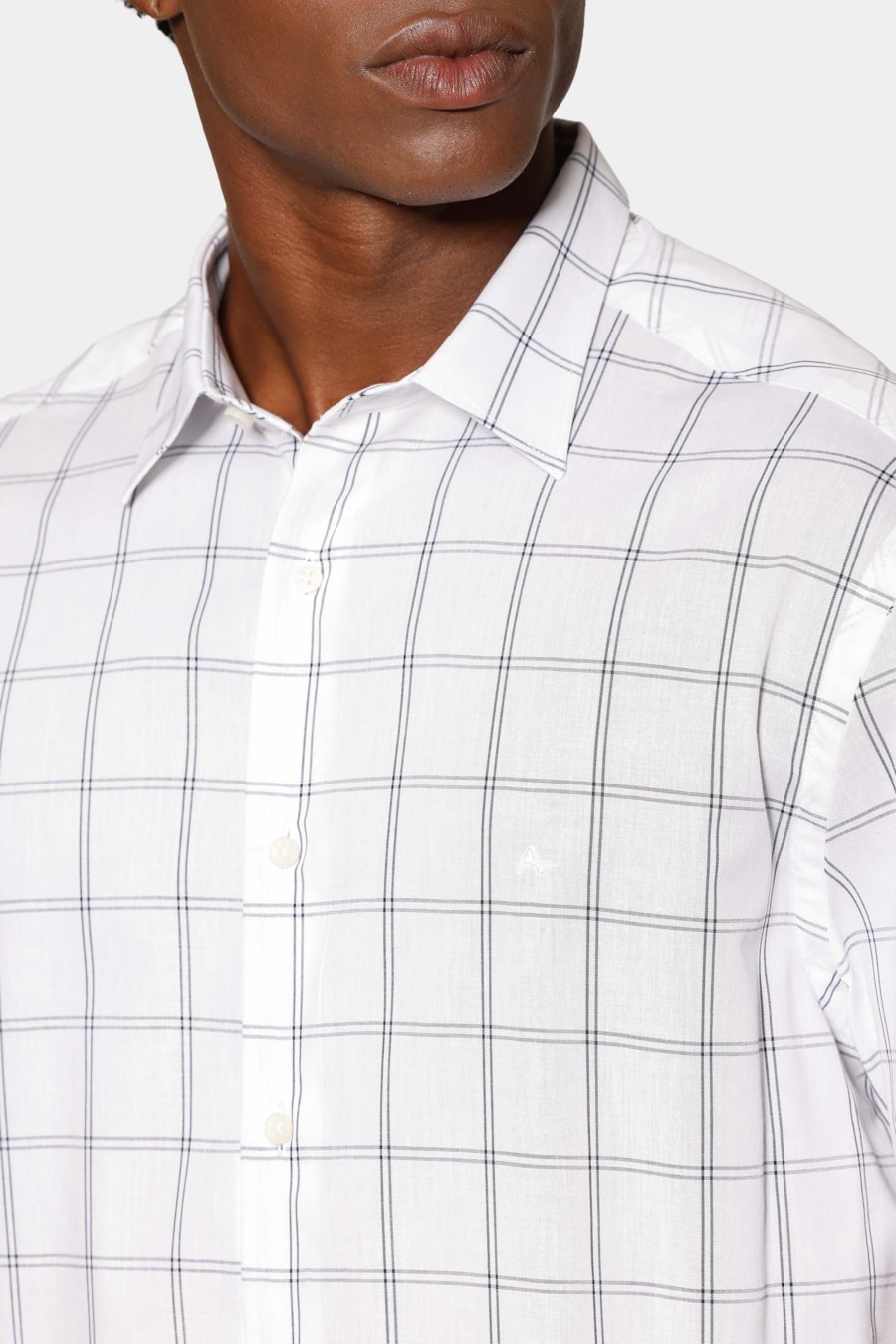 Camisa Manga Curta Regular Mini Xadrez Branco C/Azul — foto 3 de 6