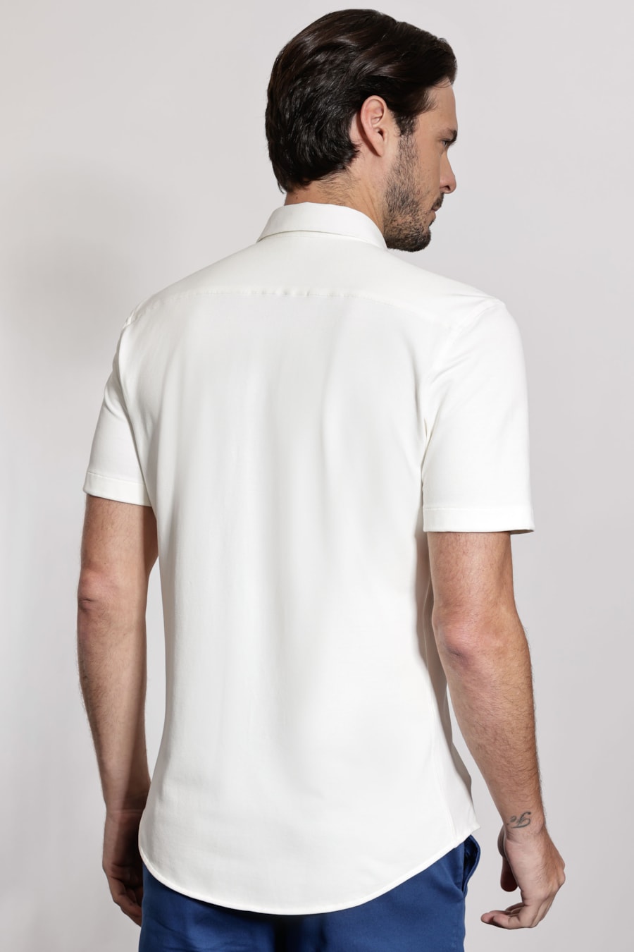 Camisa Manga Curta Regular Poliamida Piquet Off White — foto 4 de 5