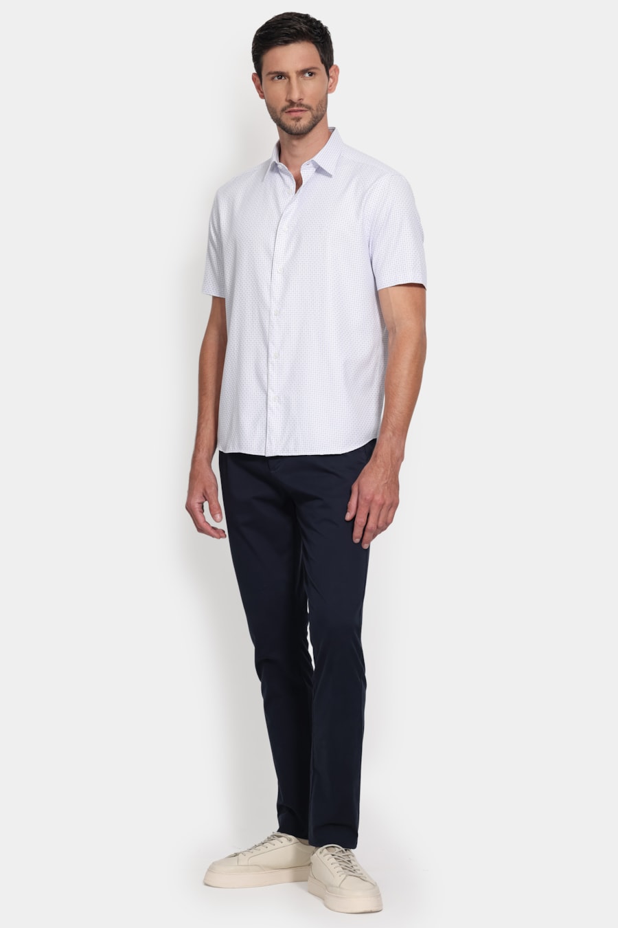 Camisa Manga Curta Regular Tricoline Maquinetado Mix Branco C/Azul — foto 2 de 6