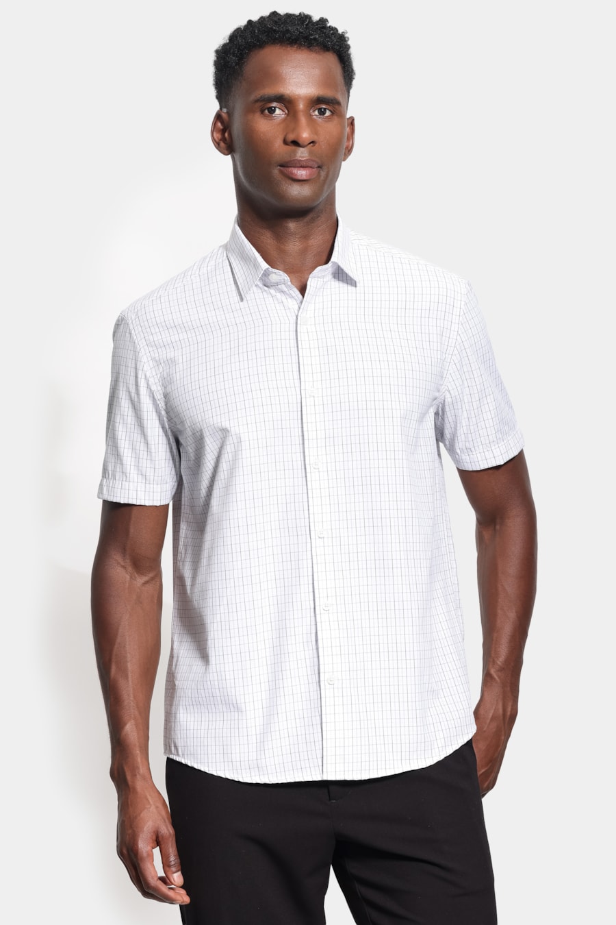 Camisa Manga Curta Regular Tricoline Mix Xadrez Branco C/ Preto — foto 1 de 6