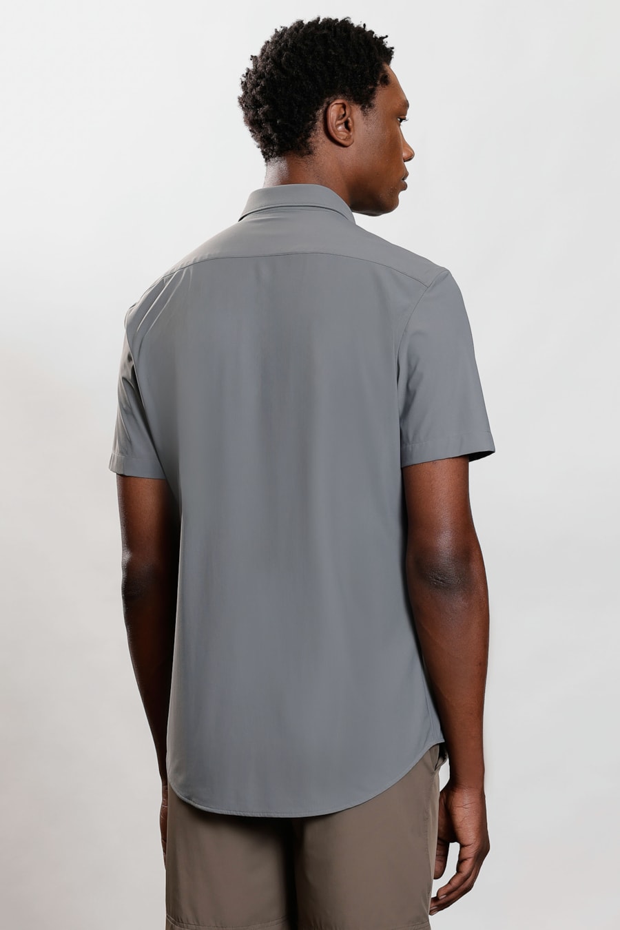 Camisa Manga Curta Rib Flex Cinza Escuro — foto 4 de 5