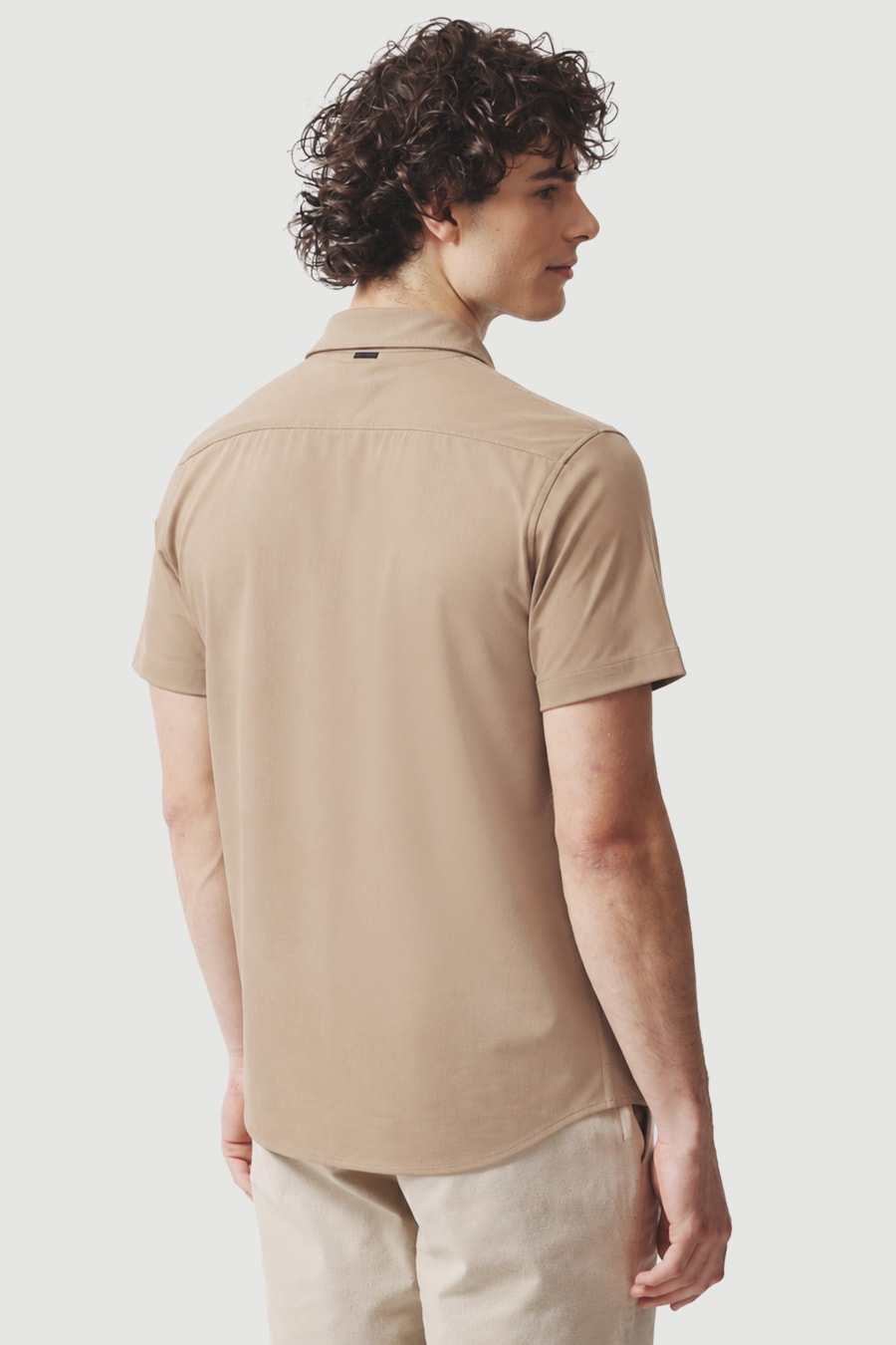 Camisa Manga Curta Slim A-70 Caqui — foto 4 de 5