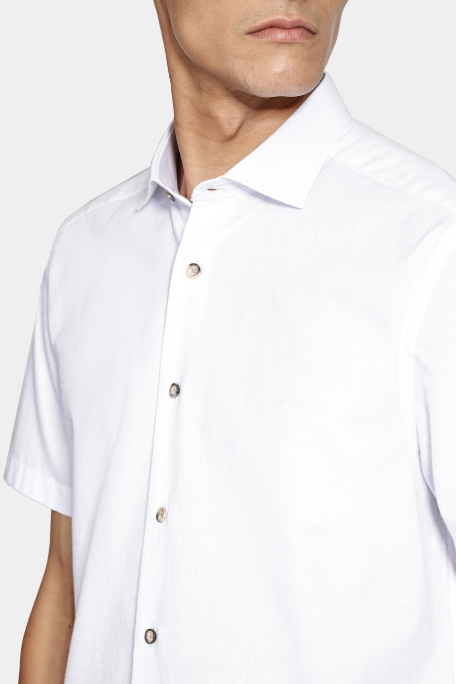Camisa Manga Curta Slim Algodão Flame Soft Branco — foto 3 de 6