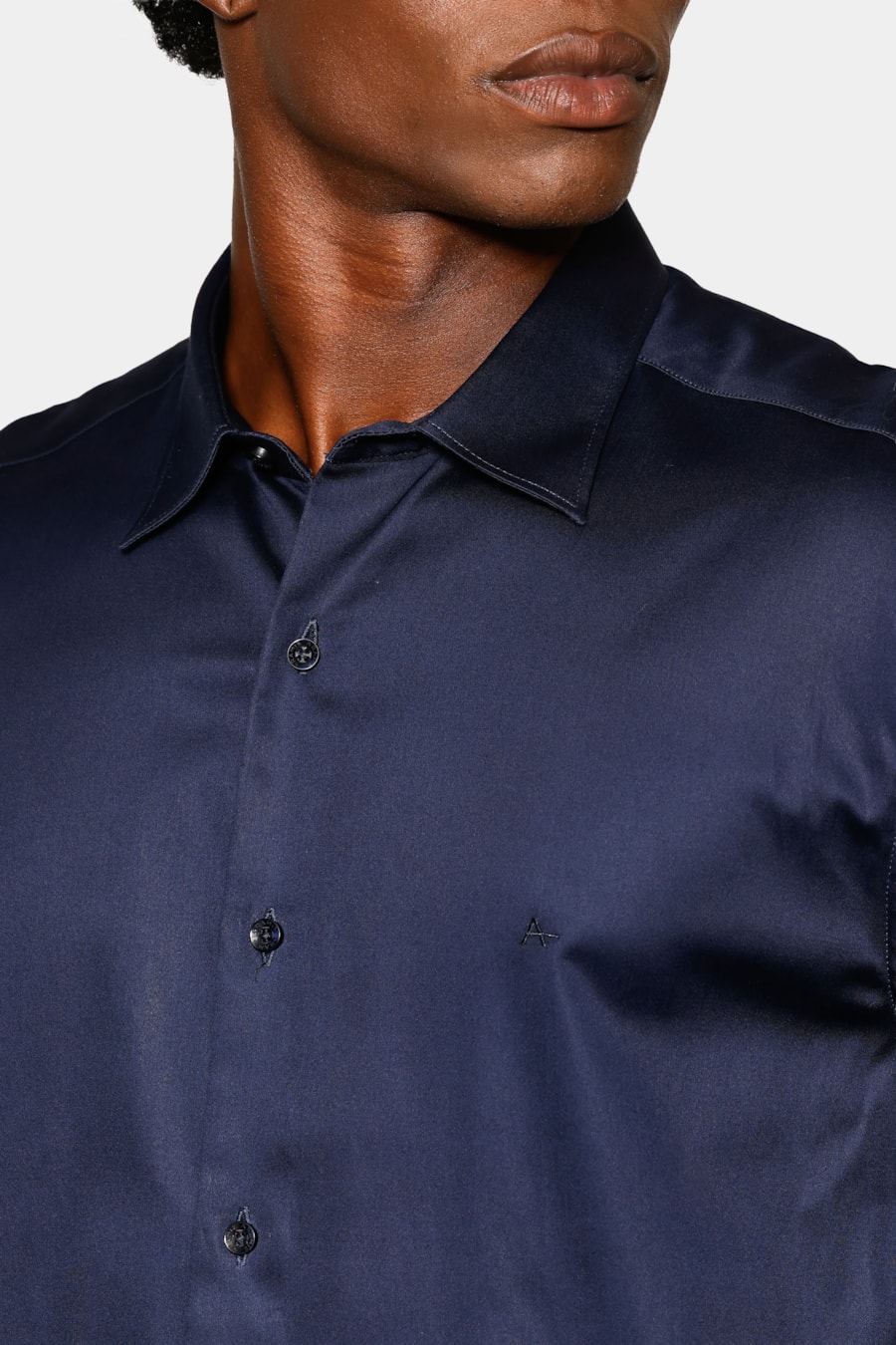 Camisa Manga Curta Slim Cetim Hudson Marinho — foto 3 de 6