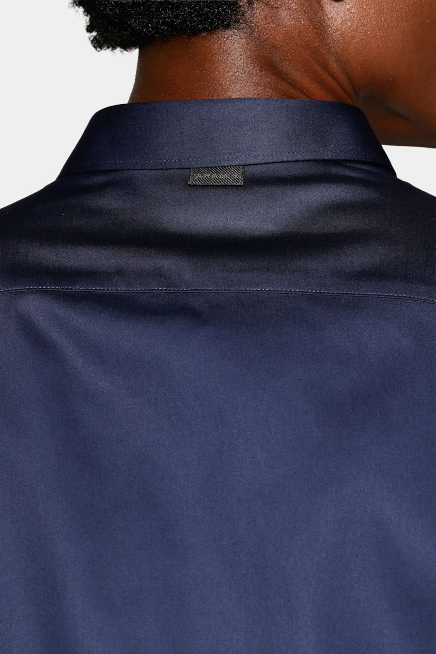 Camisa Manga Curta Slim Cetim Hudson Marinho — foto 4 de 6