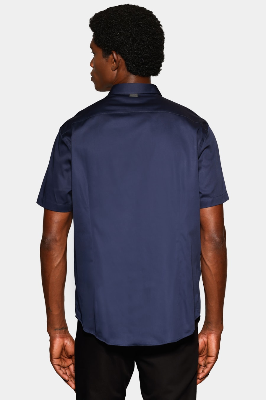 Camisa Manga Curta Slim Cetim Hudson Marinho — foto 5 de 6