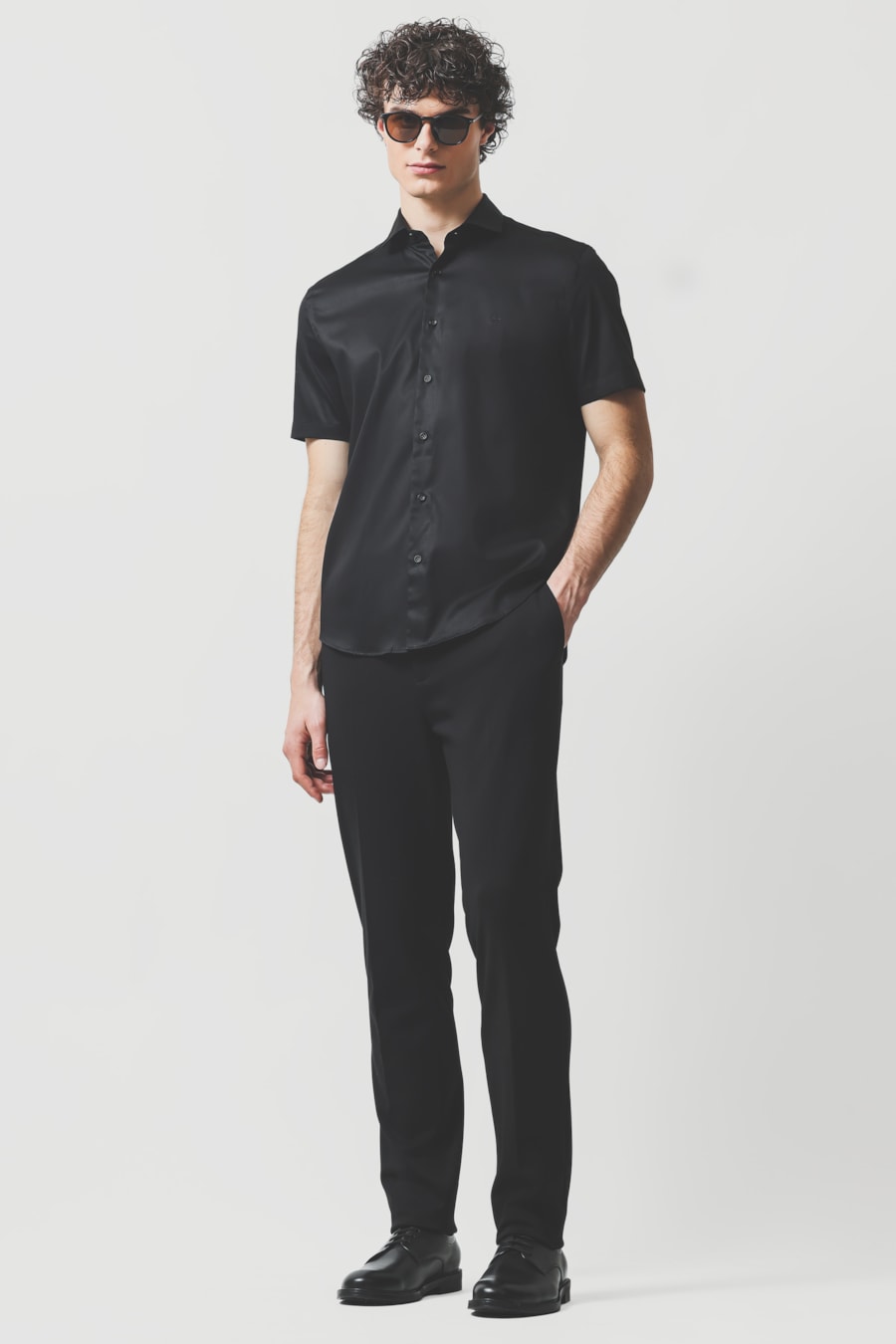 Camisa Manga Curta Slim Cetim St Hudson 2 Preto — foto 2 de 6