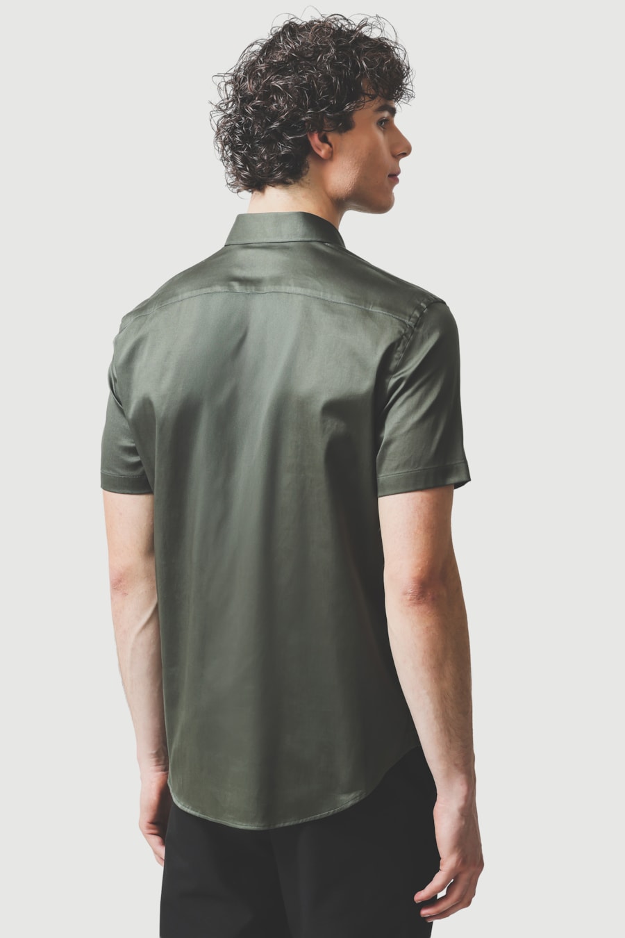 Camisa Manga Curta Slim Cetim St Hudson 2 Verde Folha — foto 4 de 6