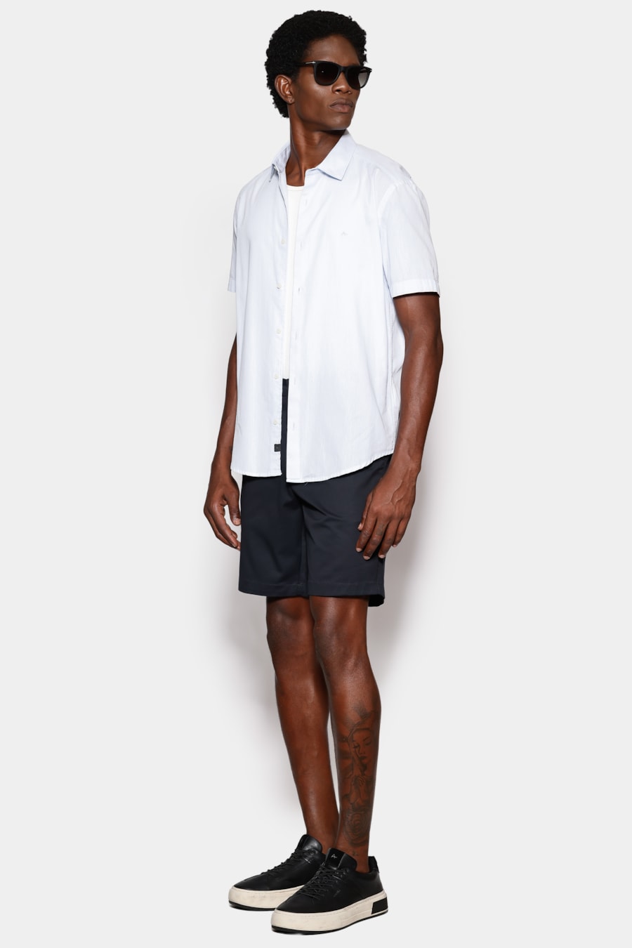 Camisa Manga Curta Slim em Algodao Willis Azul Claro — foto 2 de 6