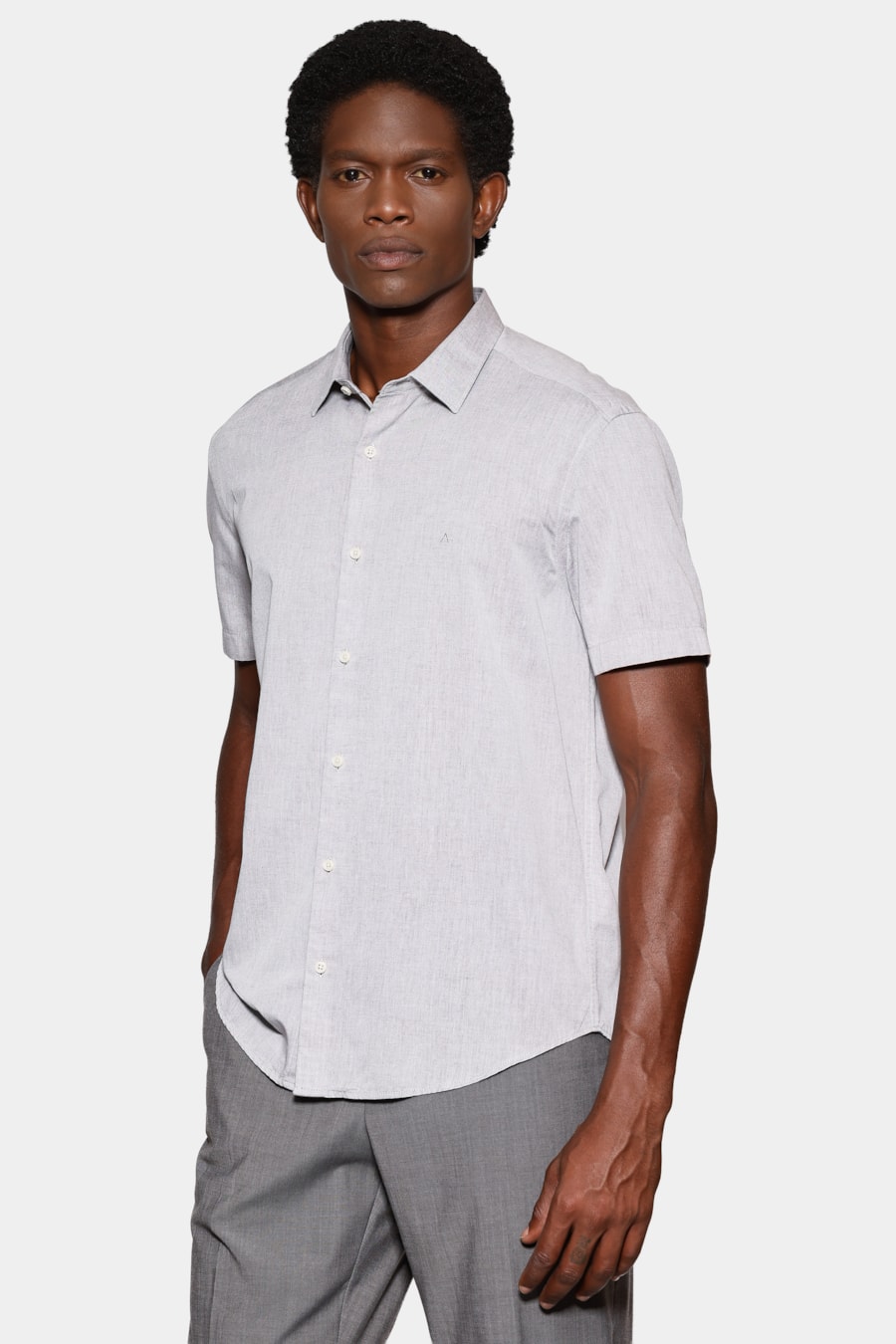 Camisa Manga Curta Slim em Algodao Willis Charuto — foto 1 de 7